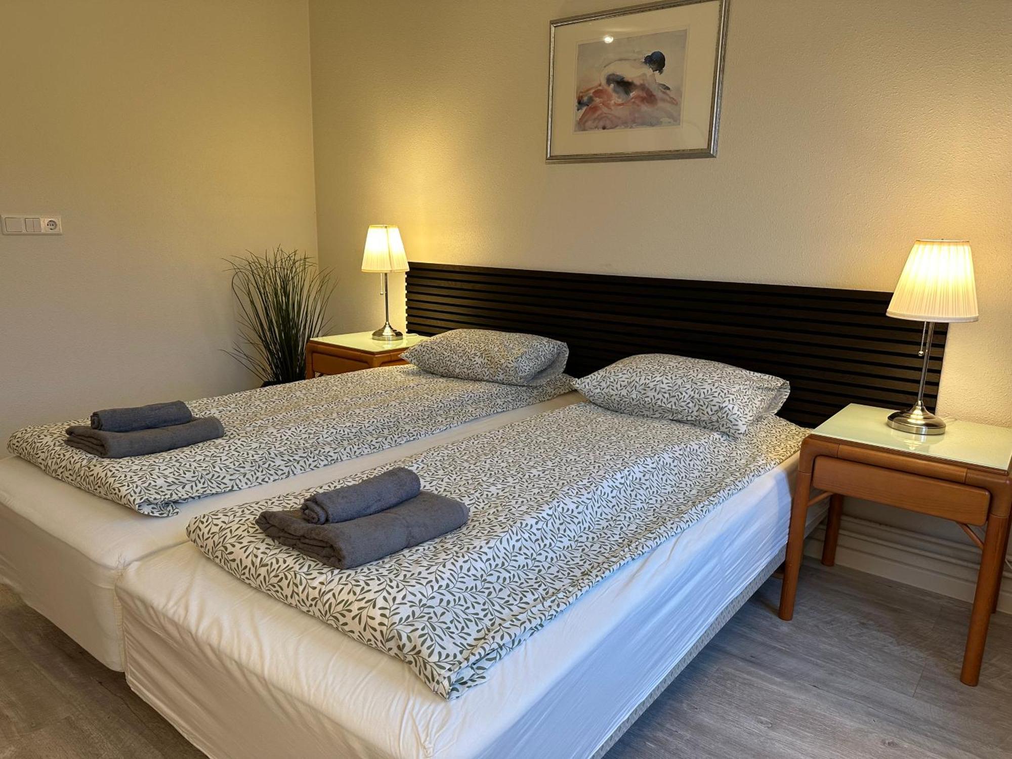 North Star Statharfloet Hotel Stadur Bagian luar foto