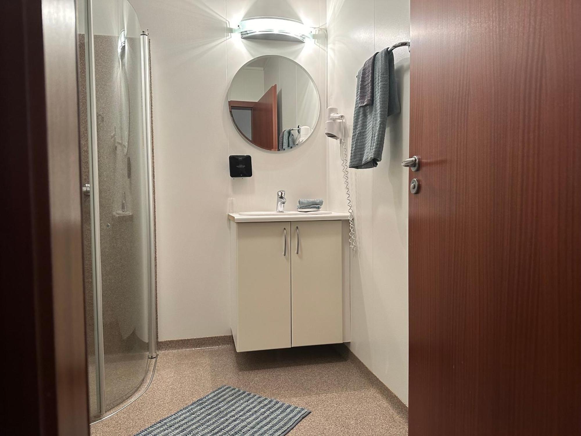 North Star Statharfloet Hotel Stadur Bagian luar foto
