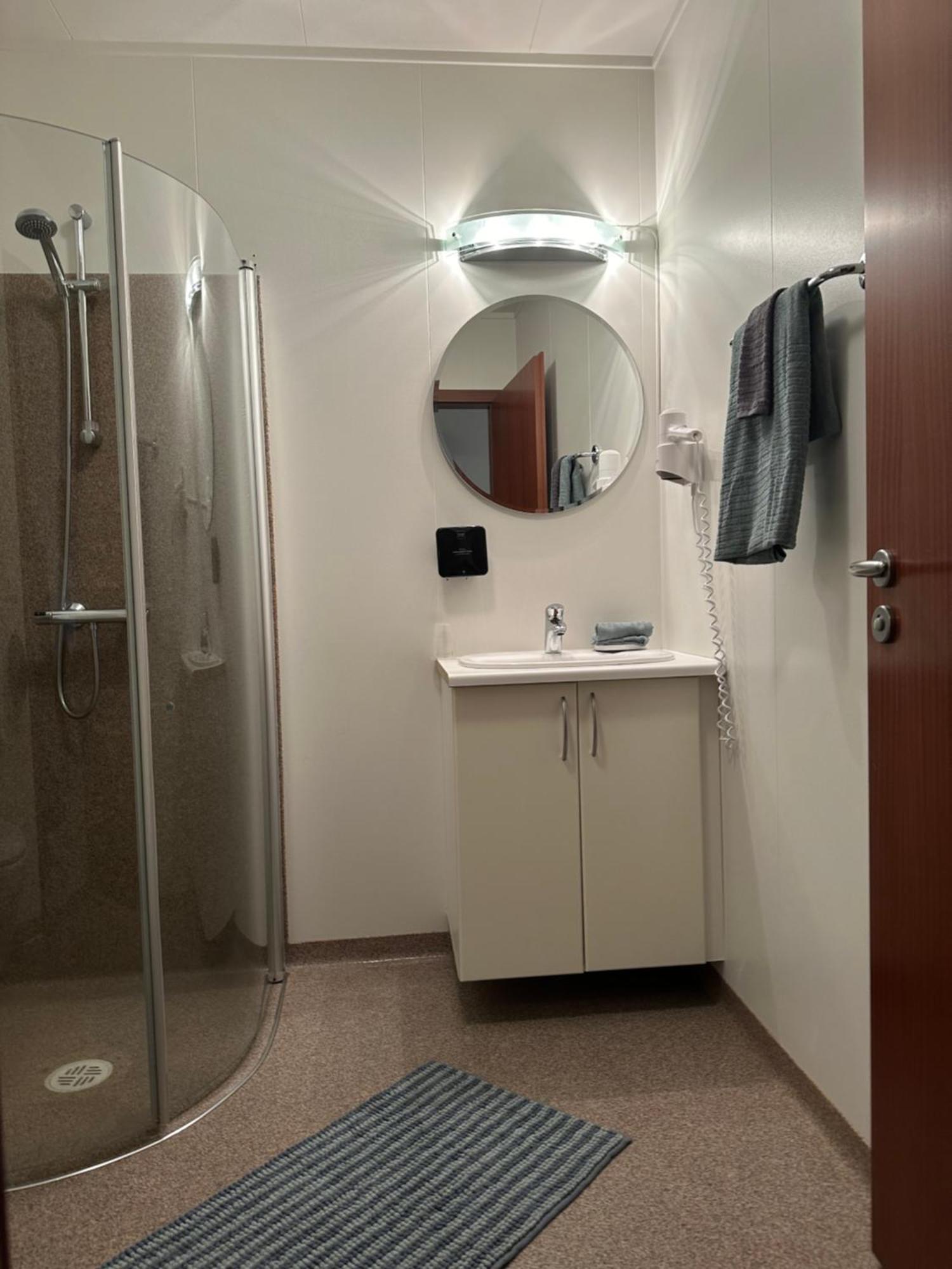 North Star Statharfloet Hotel Stadur Bagian luar foto